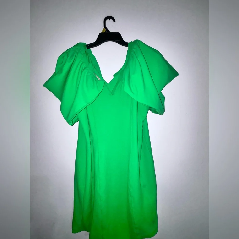 H&M Vibrant Green Asymmetrical Dress - Picture 6 of 9